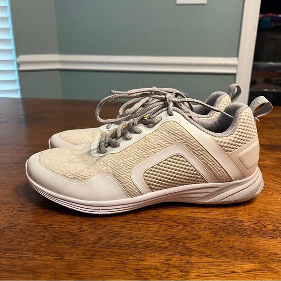 Vionic Jojo Ombre Sneakers in Cream white size 7.5 - Picture 6 of 10